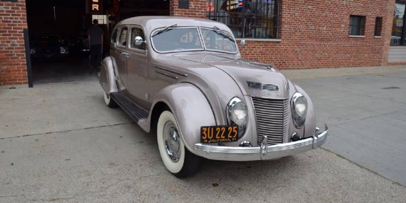 1937 Chrysler Imperial 1