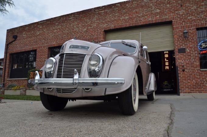 1937 Chrysler Imperial 4