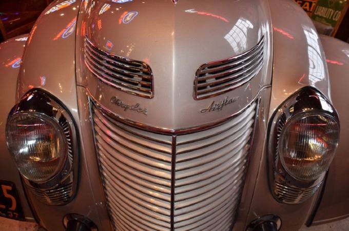 1937 Chrysler Imperial 8