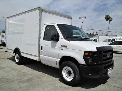 2003 ford e350 van tire size
