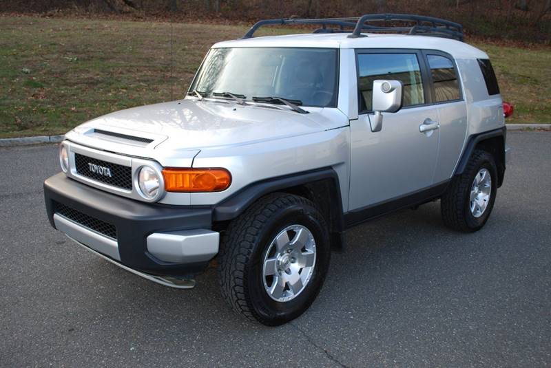 2008 Toyota Fj Cruiser 4x4 4dr Suv 5a In New Milford Ct New