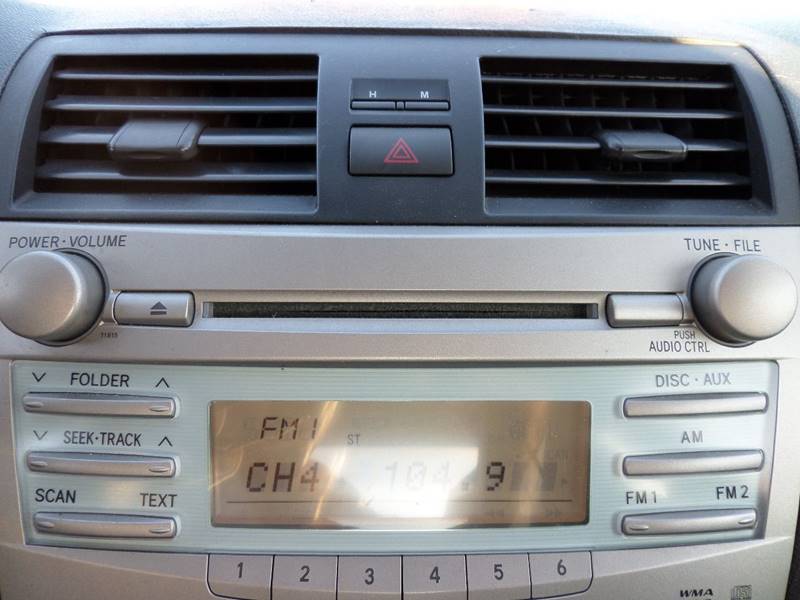 2007 toyota camry radio not working