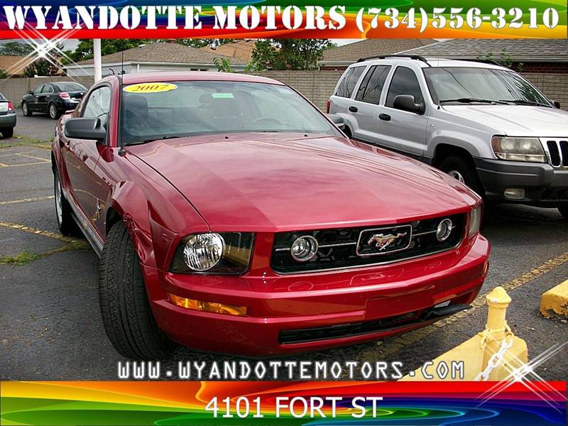 2007 Ford Mustang V6 Deluxe 2dr Fastback In Wyandotte Mi